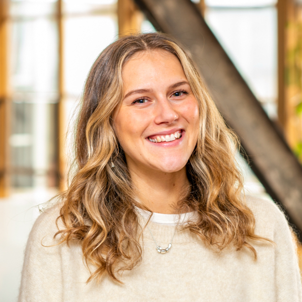 Frida Blom