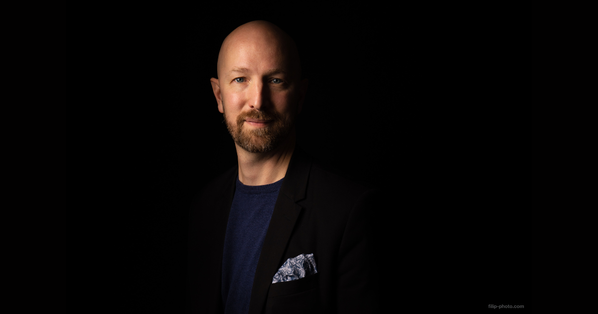 Varför är UGL etablerat men inte Mega Games
