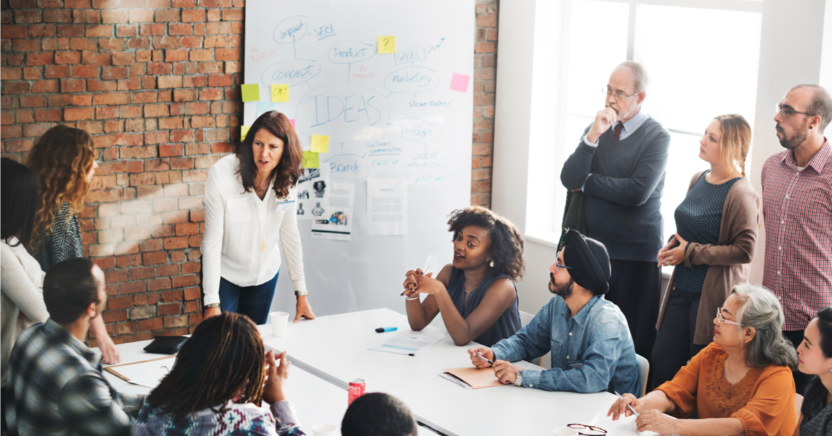 Så utvecklar Insights era ledare: 4 steg till att skapa tillväxt genom självinsikt